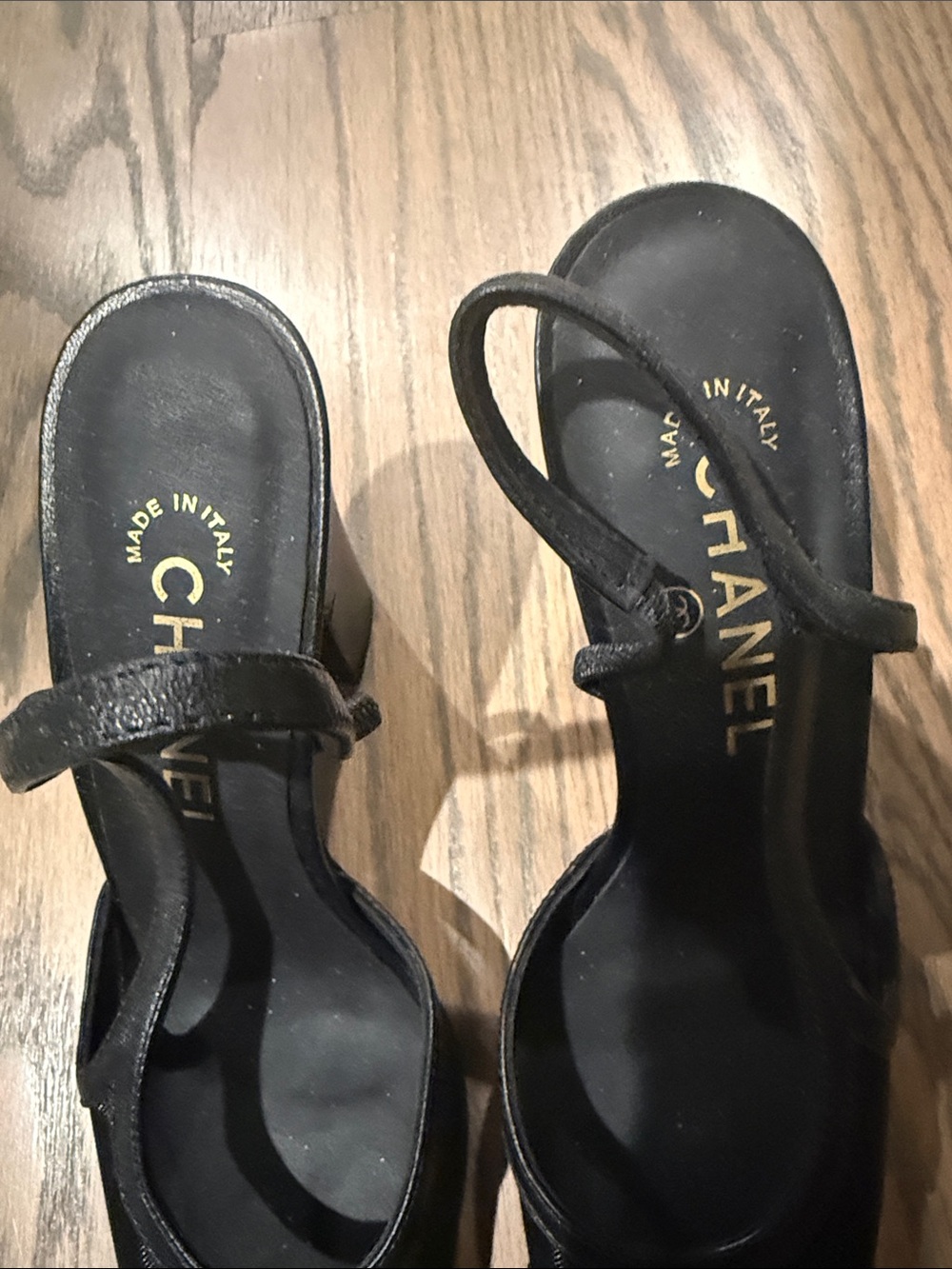 CHANEL Black Pointed Slingback Pumps - Picture 6 of 6